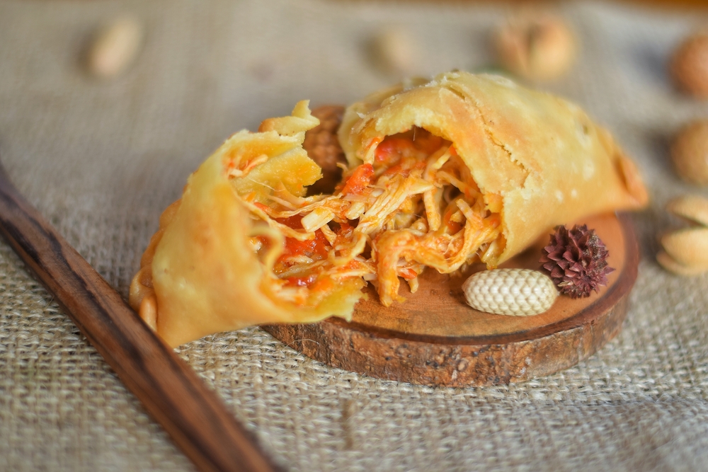 pastel ayam pedas