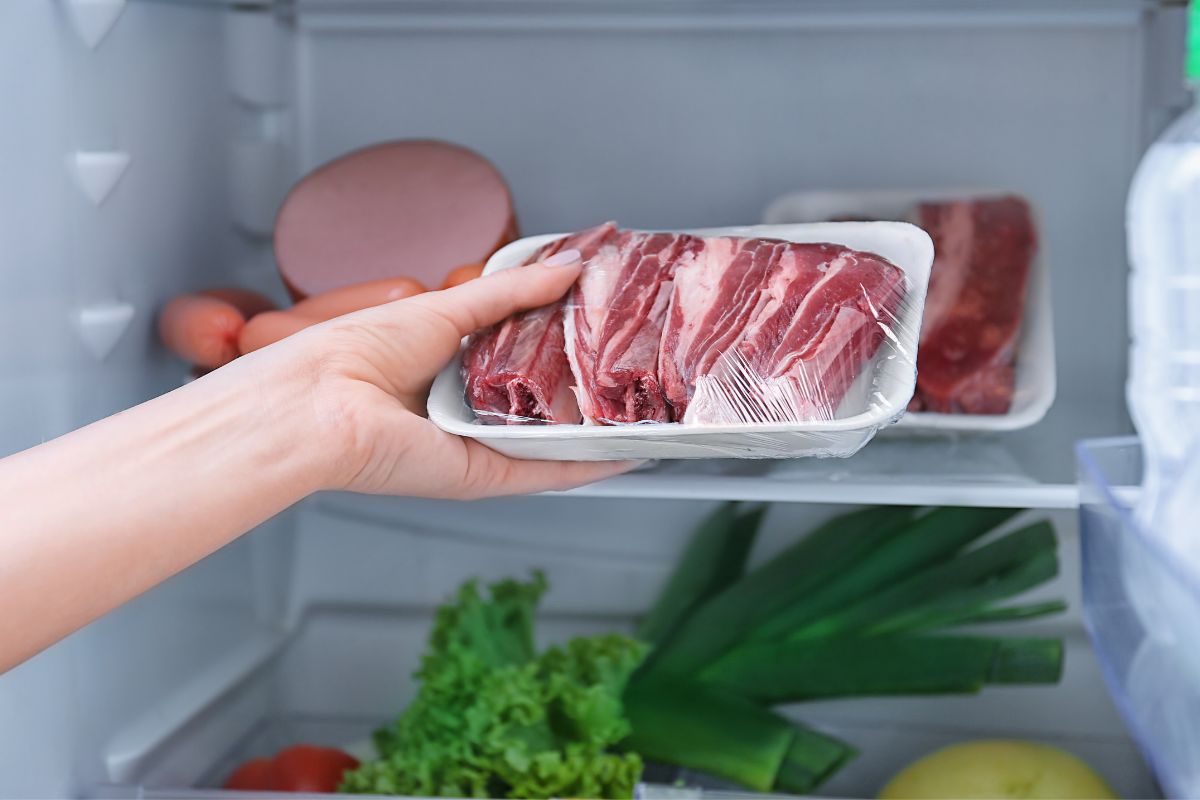 menyimpan daging di kulkas